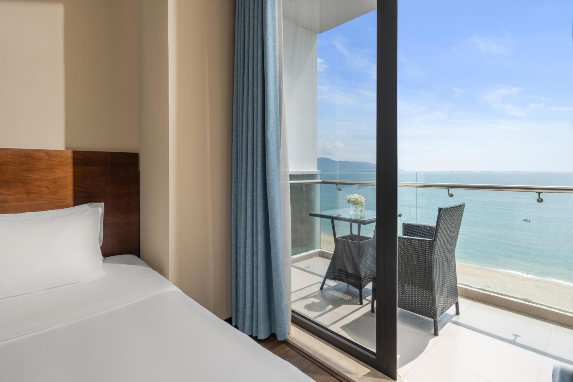 Adamo Hotel Da Nang Exterior foto